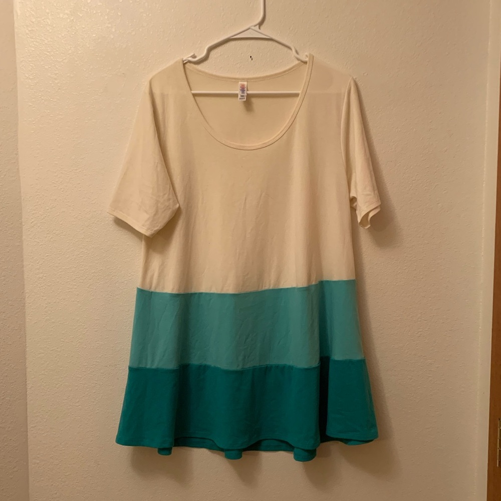 Lularoe Perfect T size L